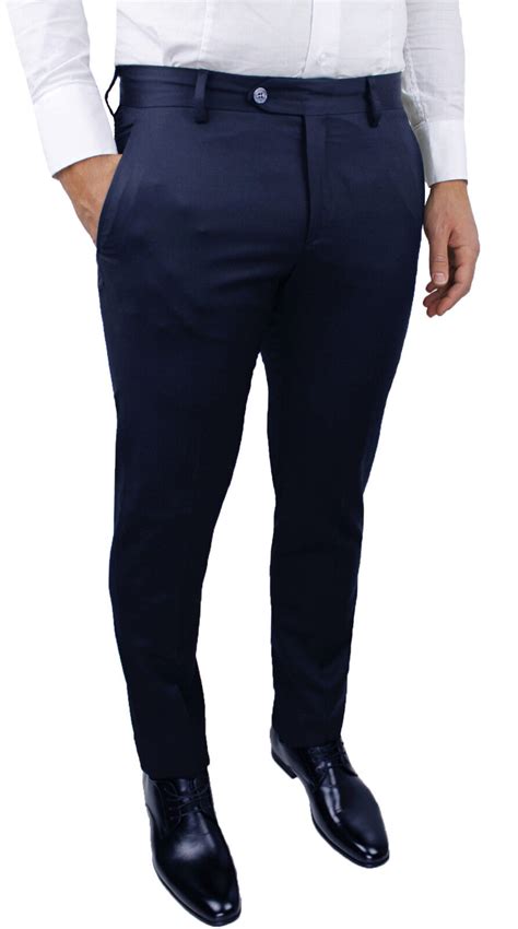 pantaloni blu elegante.